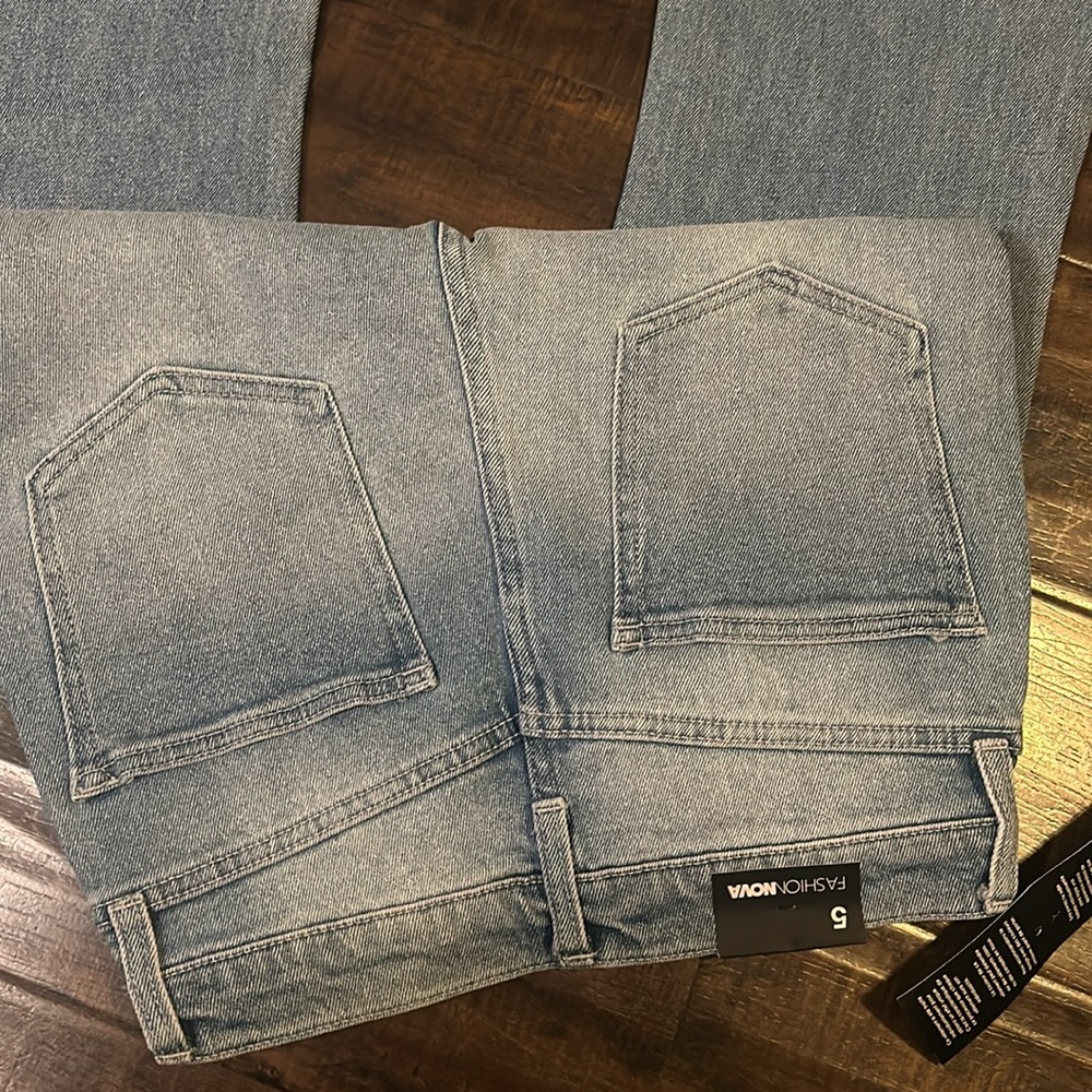 Fashion Nova High Waist Flare Jeans included in 2x$20 promo - Picture 4 of 4
